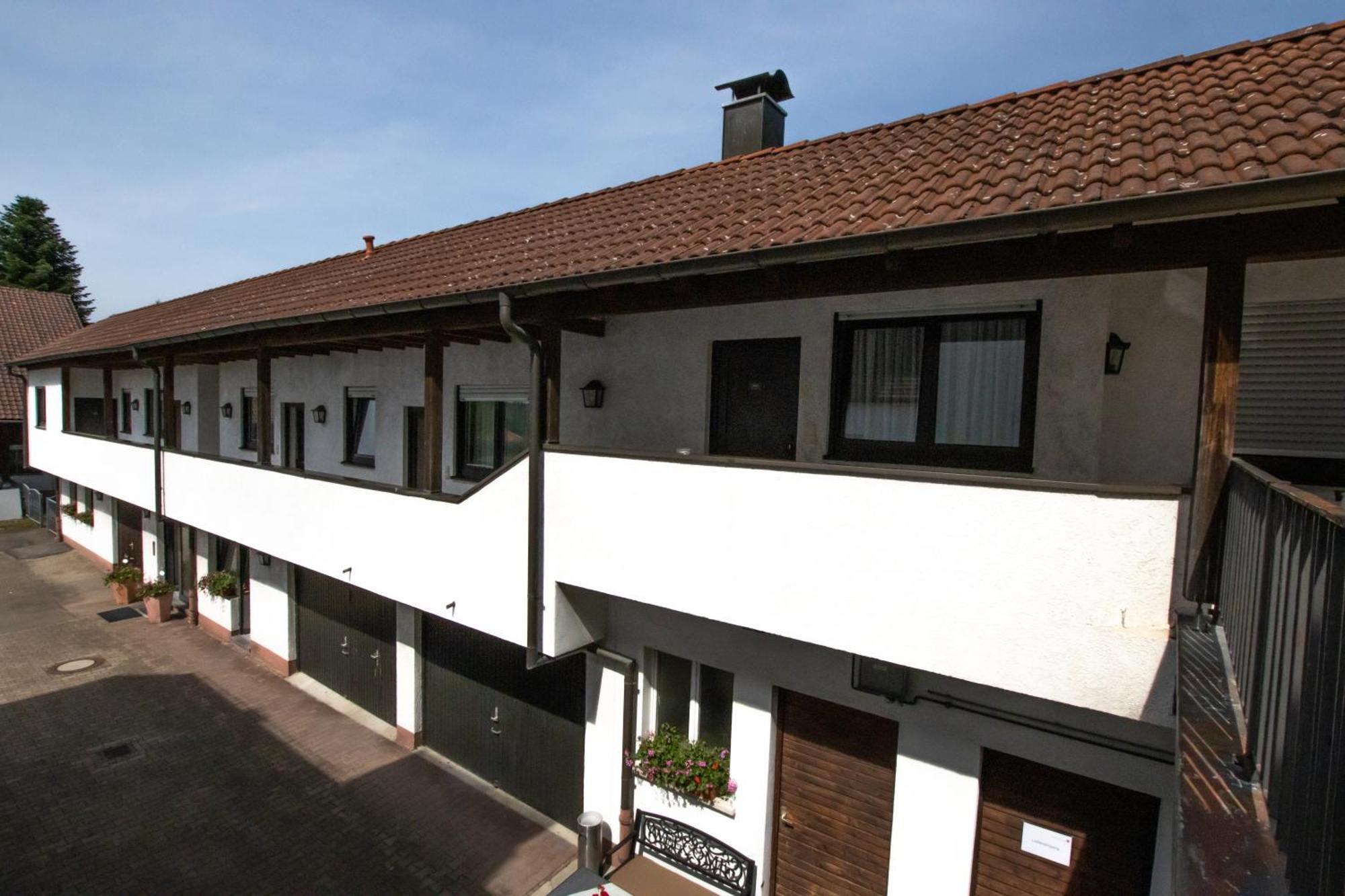 Pension Krone Schwäbisch Gmünd Екстериор снимка